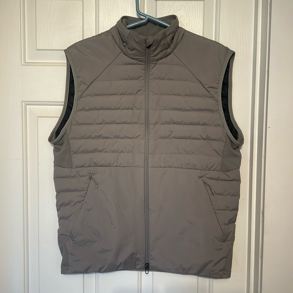 Lululemon men’s puffer vest